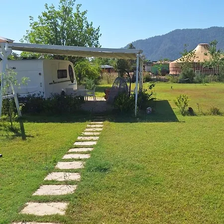 Kamp alanı Yildiz Karavan Kumluca